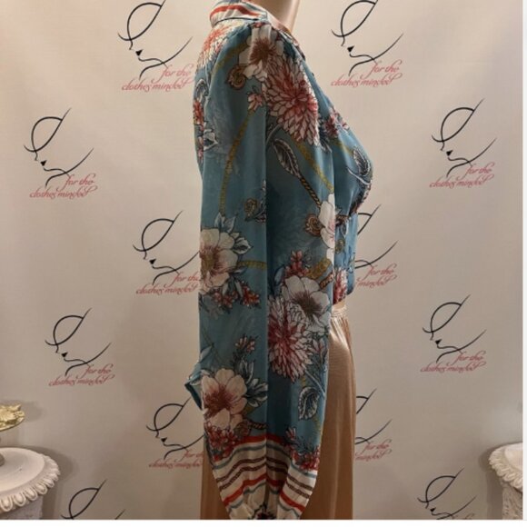 Fashion Nova. Size Small. Aqua Floral. Open Back. Crop Bodice Lined Top. B70 - Picture 5 of 7